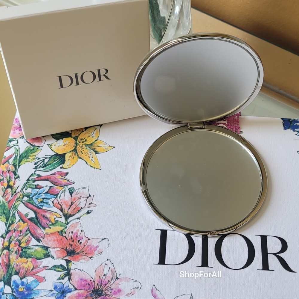 🥳💥host pick 🔥 Dior  mirror silver double mirror compact mirror - Picture 5 of 6